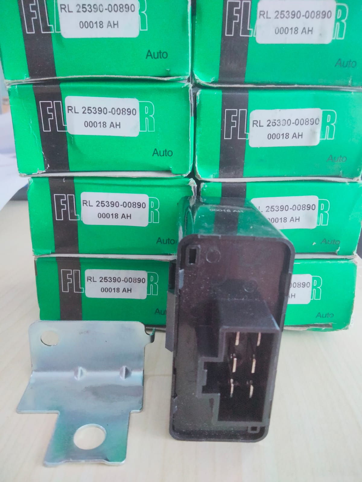 FLASHER RELAY SEIN ND.CW520(6PIN) (00Z09) RL 25390-00890
