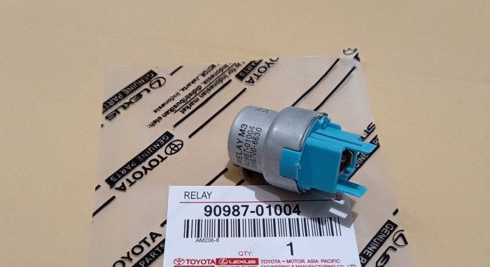 RELAY HEAD LAMP T.DYNASAURUS 24V 3P RL 90987-01004